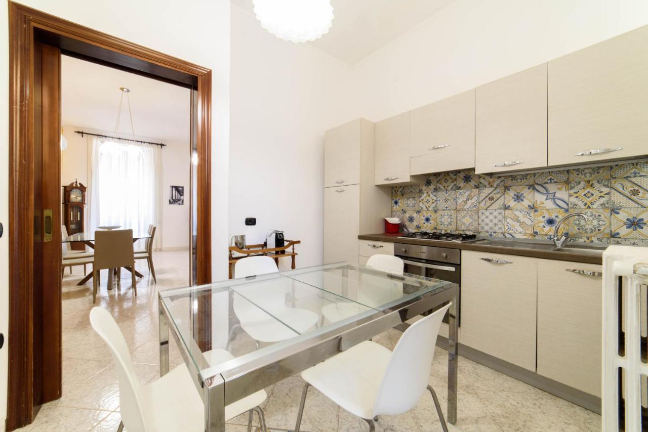 Casa Vacanze “In Centro” Salerno Exterior foto