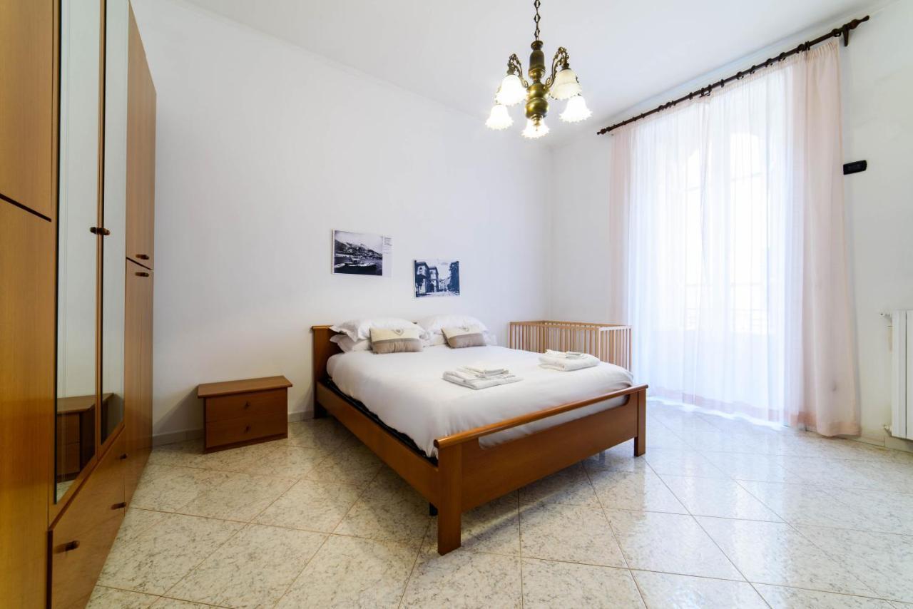 Casa Vacanze “In Centro” Salerno Exterior foto